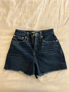 Madewell curvy high-rise denim shorts - canterdale wash
